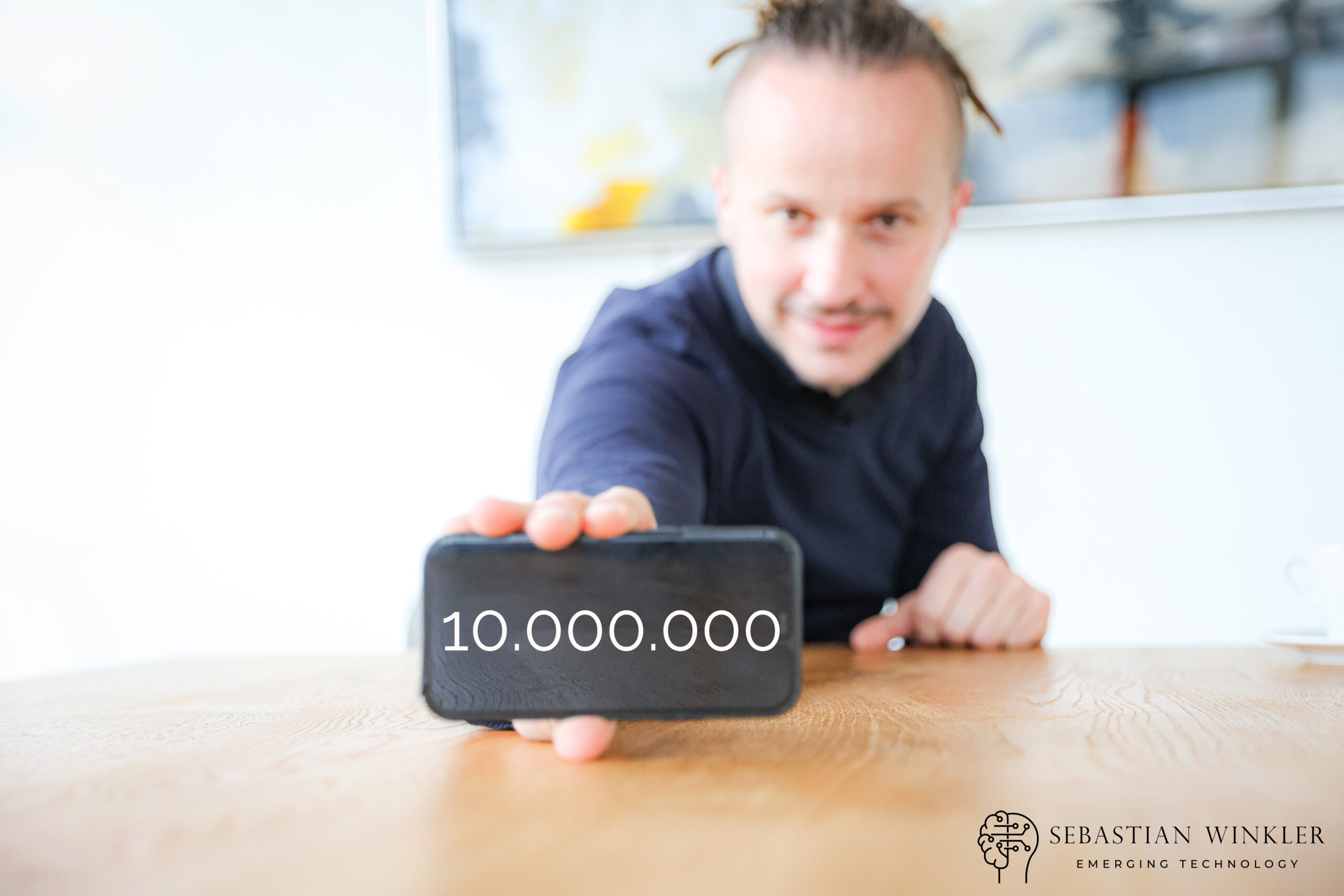 10.000.000 Likes als Symbol für Rush of Likes und Social-Media-Sucht